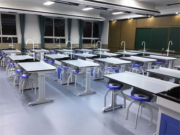 学校家具