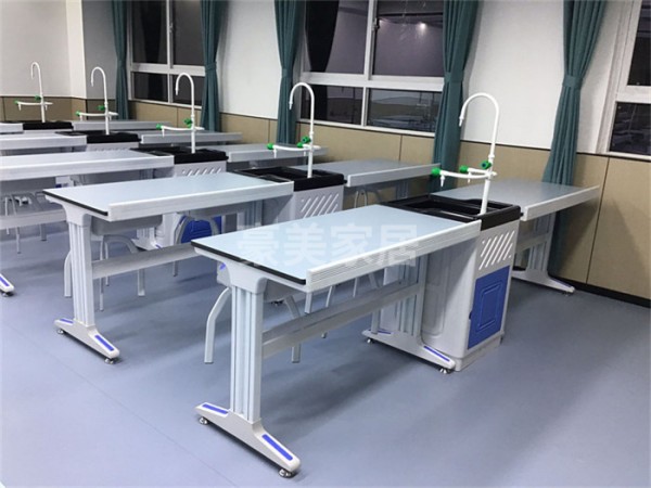 学校家具