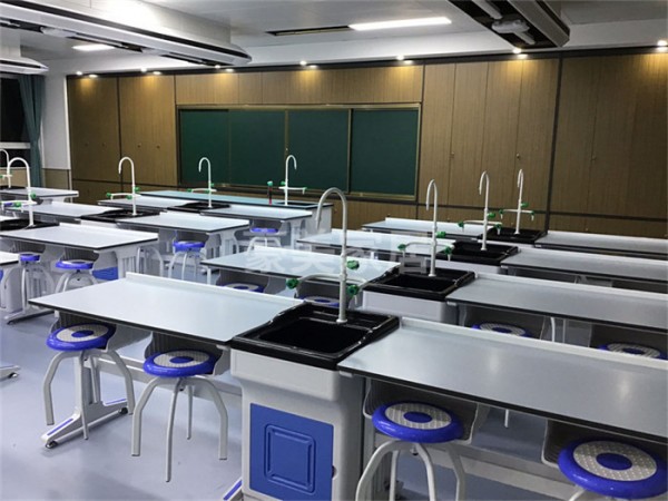 学校家具