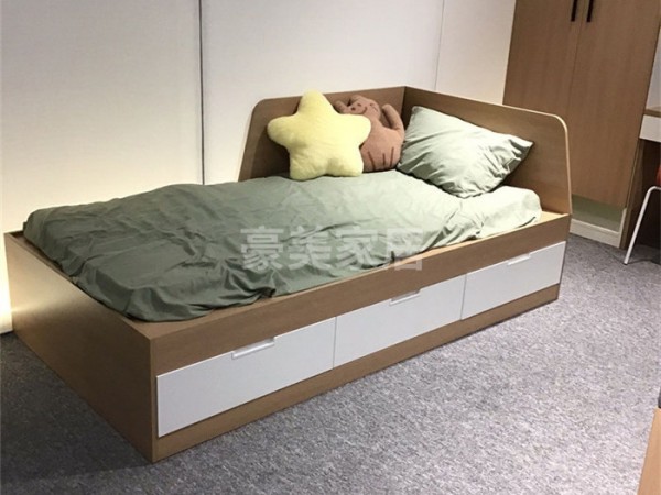 套房活动家具