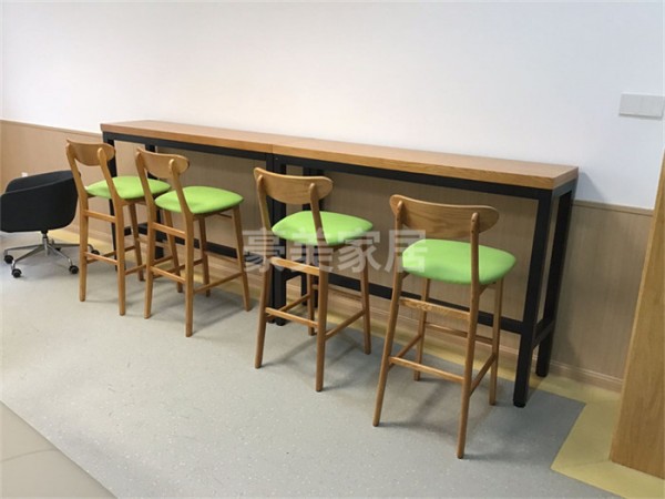 餐厅家具